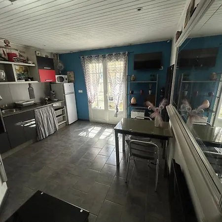 Montana Sur Agde, Avec Option Jacuzzi à 30e Par Jour Agde