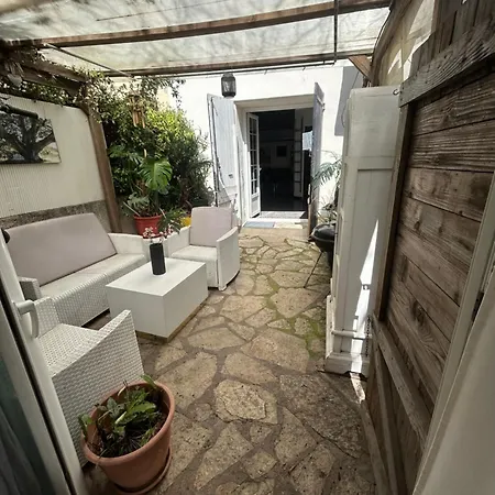 Montana Sur Agde, Avec Option Jacuzzi à 30e Par Jour