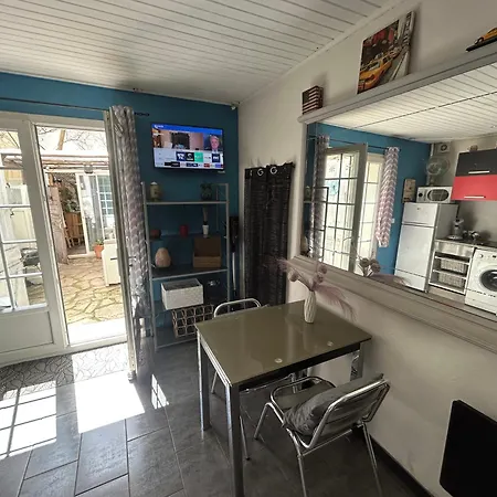 Montana Sur Agde, Avec Option Jacuzzi à 30e Par Jour *