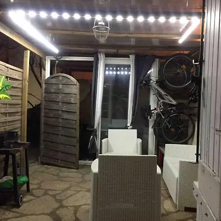 Montana Sur Agde, Avec Option Jacuzzi A 30e Par Jour